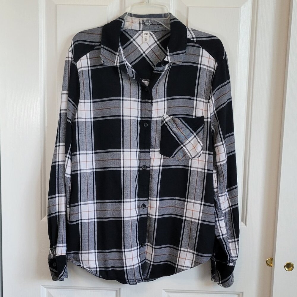 BP. Women's Plaid Button Down Shirt With Long Sleeves